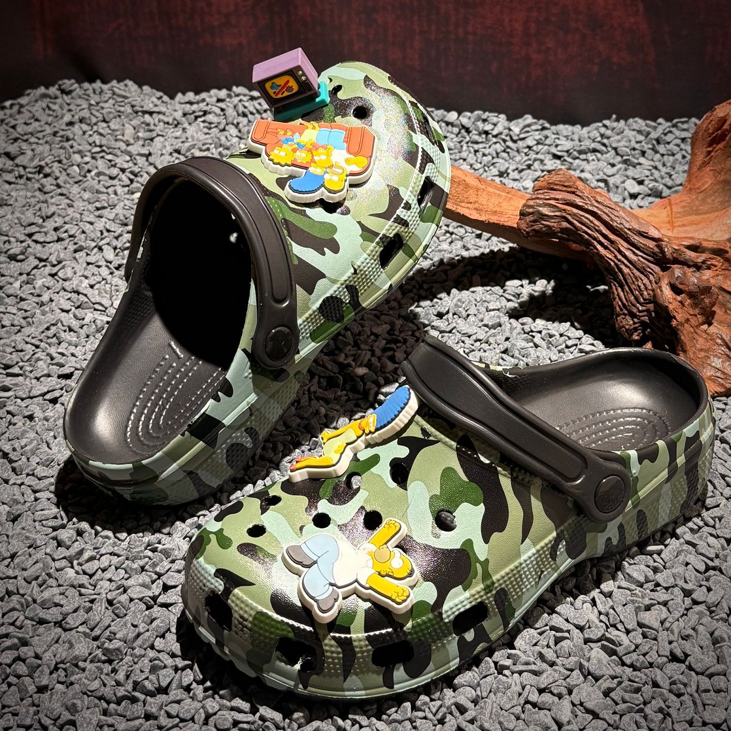 Nuevos zapatos de impresión de camuflaje transfronterizos, zapatos de agujero, zapatos de sandallas de pareja, zapatillas de moda para hombres y mujeres