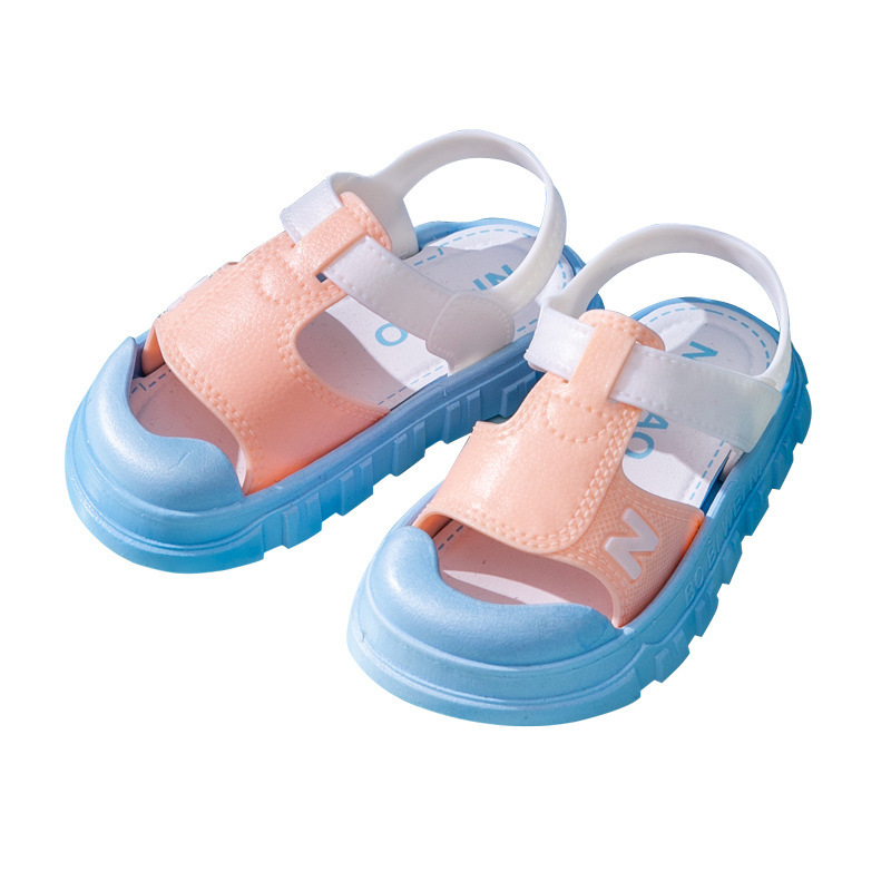Nuevas sandalias para niños verano niñas niños baño doméstico antideslizante fondo suave sandalias de dibujos animados bebés zapatillas frías