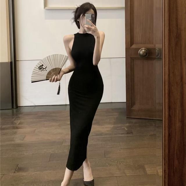 검은색