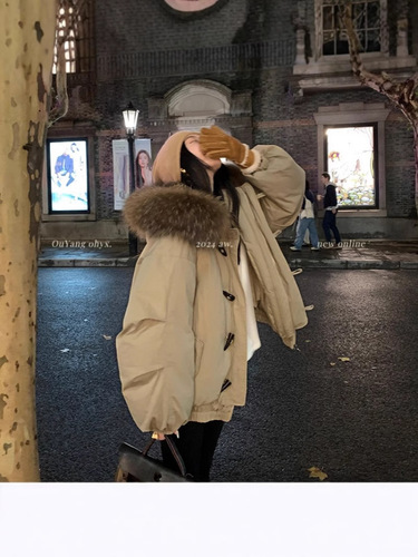 American retro big fur collar hooded cotton coat women's coat winter 2025 new style horn buckles thick warm cotton coat
