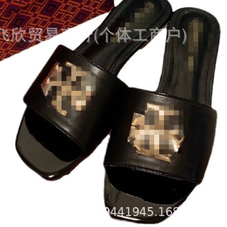 Comercio exterior TB hogar 2024 zapatillas planas huecas desgaste exterior de las mujeres Sandalias de tacón alto de moda Zapatos de una sola capa de piel de oveja alta de una línea