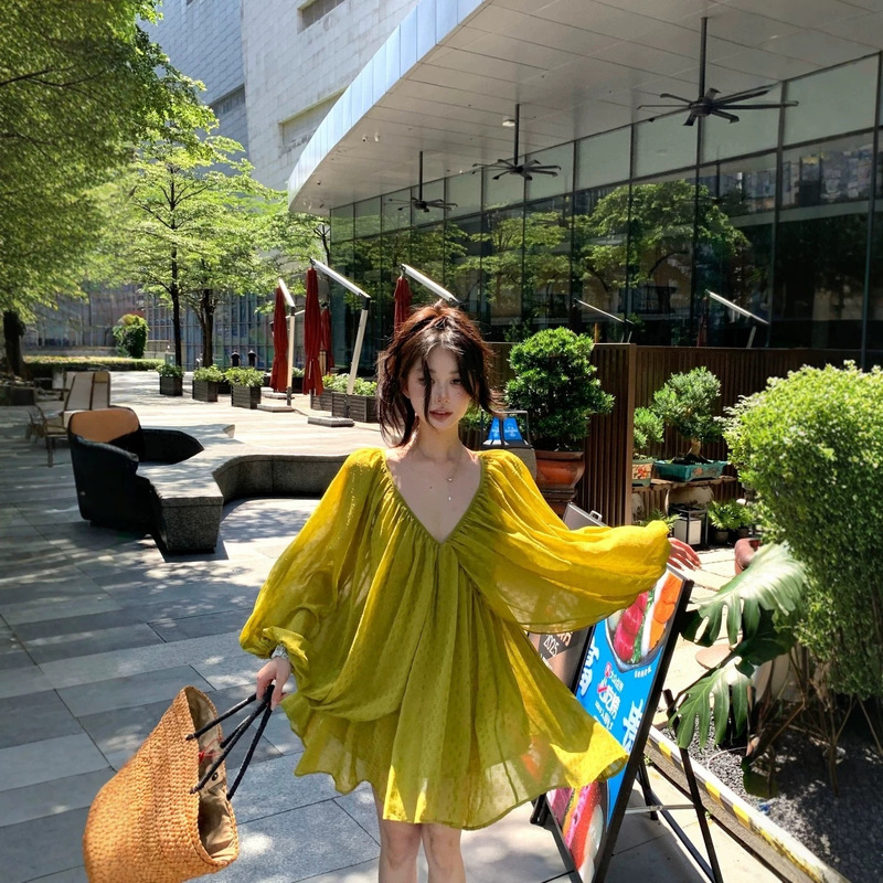 Resort Style Strappy Backless V-Neck Long-Sleeved Dress for Women Summer French Loose Green Skirt Casual A-Line Short Skirt Resort Style Strappy Backless V-Neck Long-Sleeved Dress for Women Summer French Loose Green Skirt Casual A-Line Short Skirt