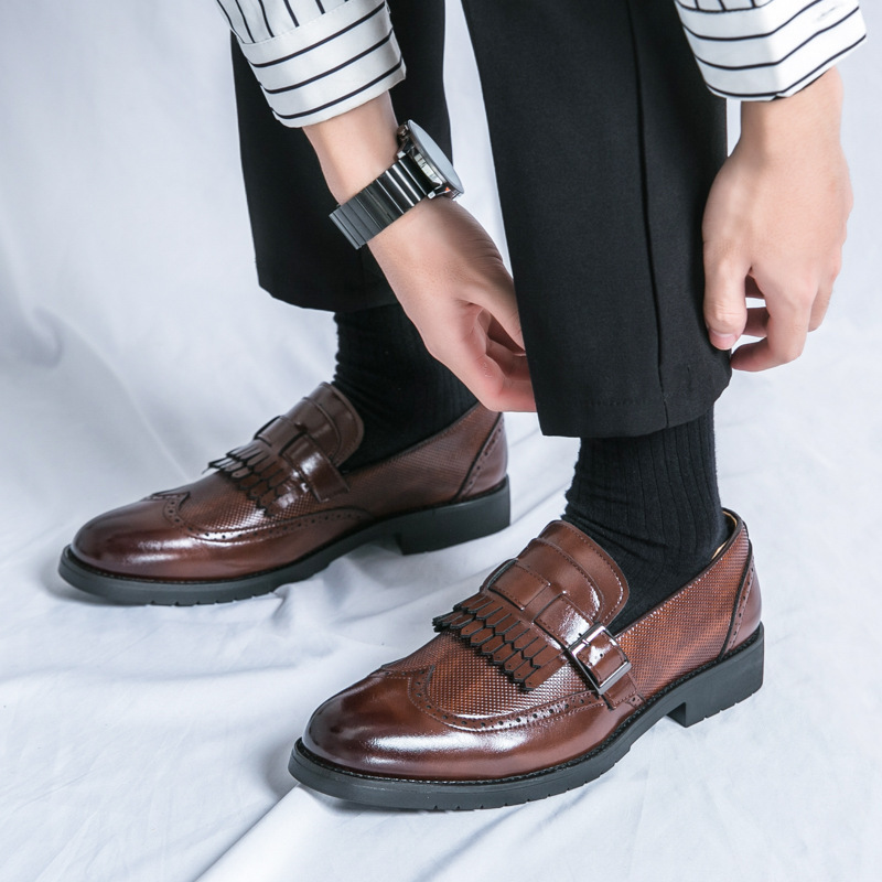 Zapatos de cuero de bordas grandes de hombre 38 - 48 yardas 2024 primavera y otoño nuevos vestidos de negocios zapatos de boda de novio