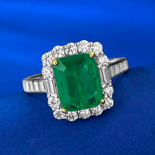 Mujing Jewelry New S925 Silver Simulated Emerald 2 Carat Cluster Inlaid Diamond Ring for Women 7*9 European and American Cross-Border