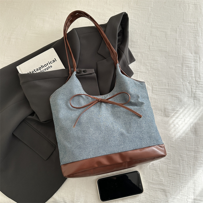 Invierno nuevo bolso de arco de gran capacidad de hombro bolso axilar 2024 este año bolso ocio popular bolso especial