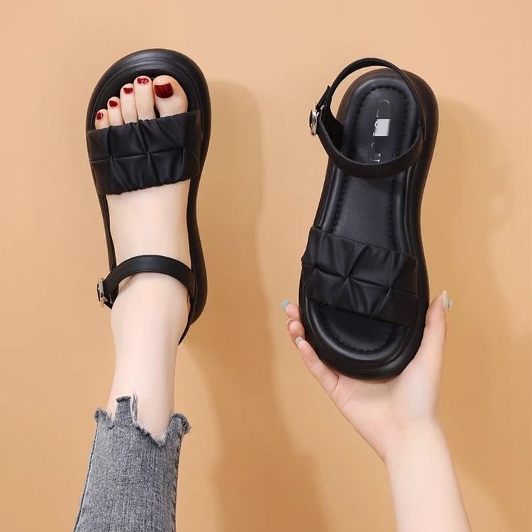 Sandalias de hadas con suela gruesa para mujeres 2026 nuevo outerwear de verano con falda de estilo extranjero con zapatos de playa con suela suave