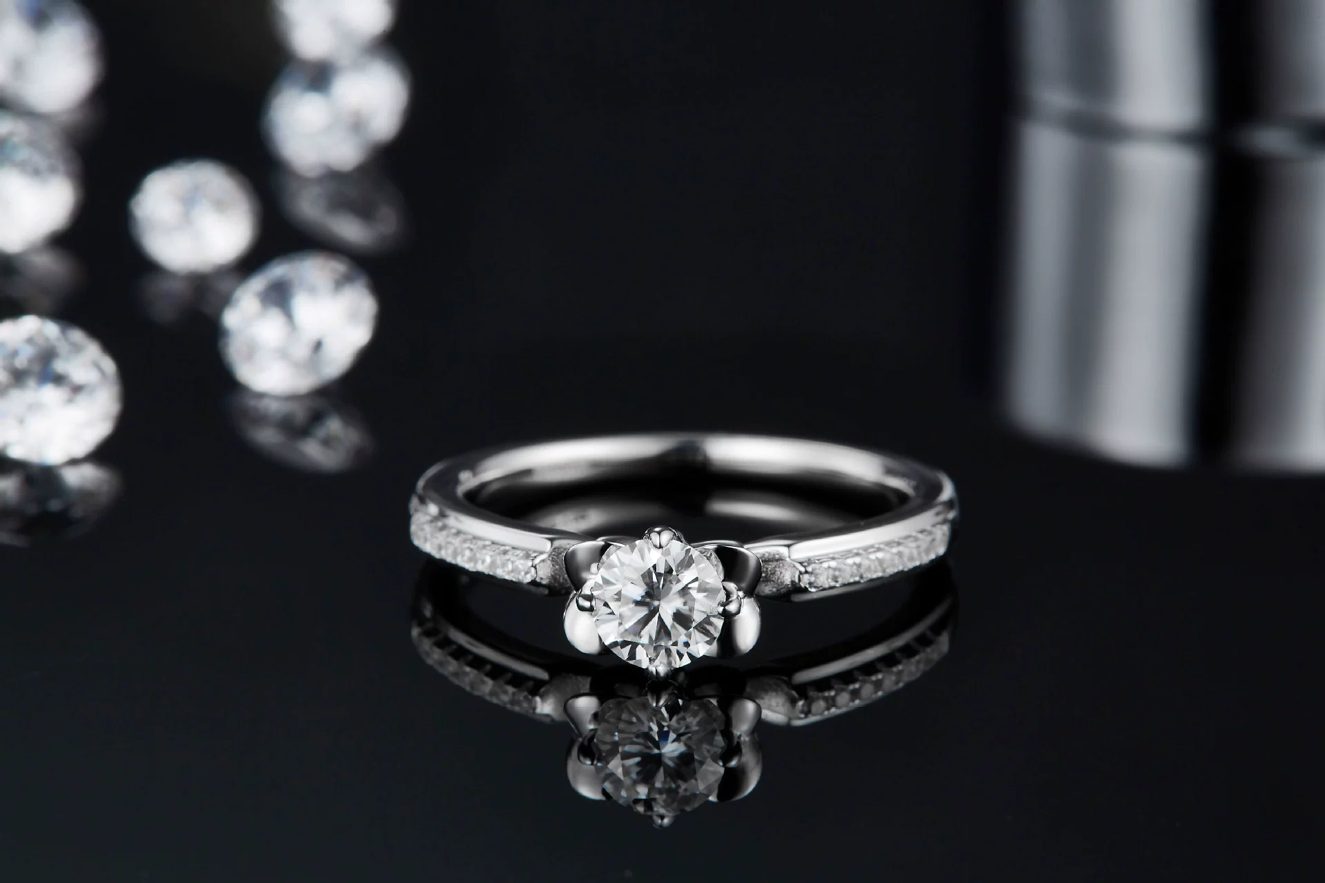 华莎珠宝 Ring with stone, classic accessory for St. Valentine's Day, 1 carat