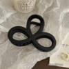 36# frosted black hollow 8-figure gripper (about 9cm)
