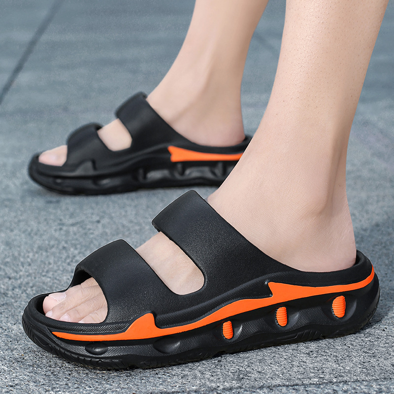 Zapatillas hombre 2025 nuevo verano antideslizante suela gruesa sensación de mierda sandalias y zapatillas pareja casa al aire libre zapatillas de dos desgaste