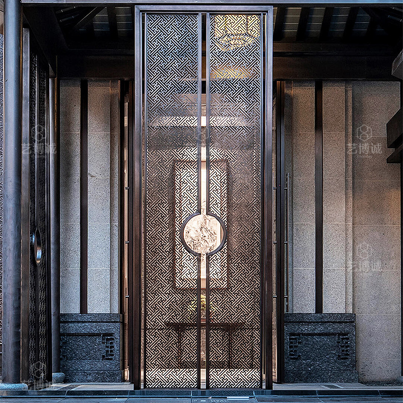 New Chinese-Style Stainless Steel Screen, Hotel Villa Entrance Decoration, Hollow Lattice Metal Corridor Partition Screen