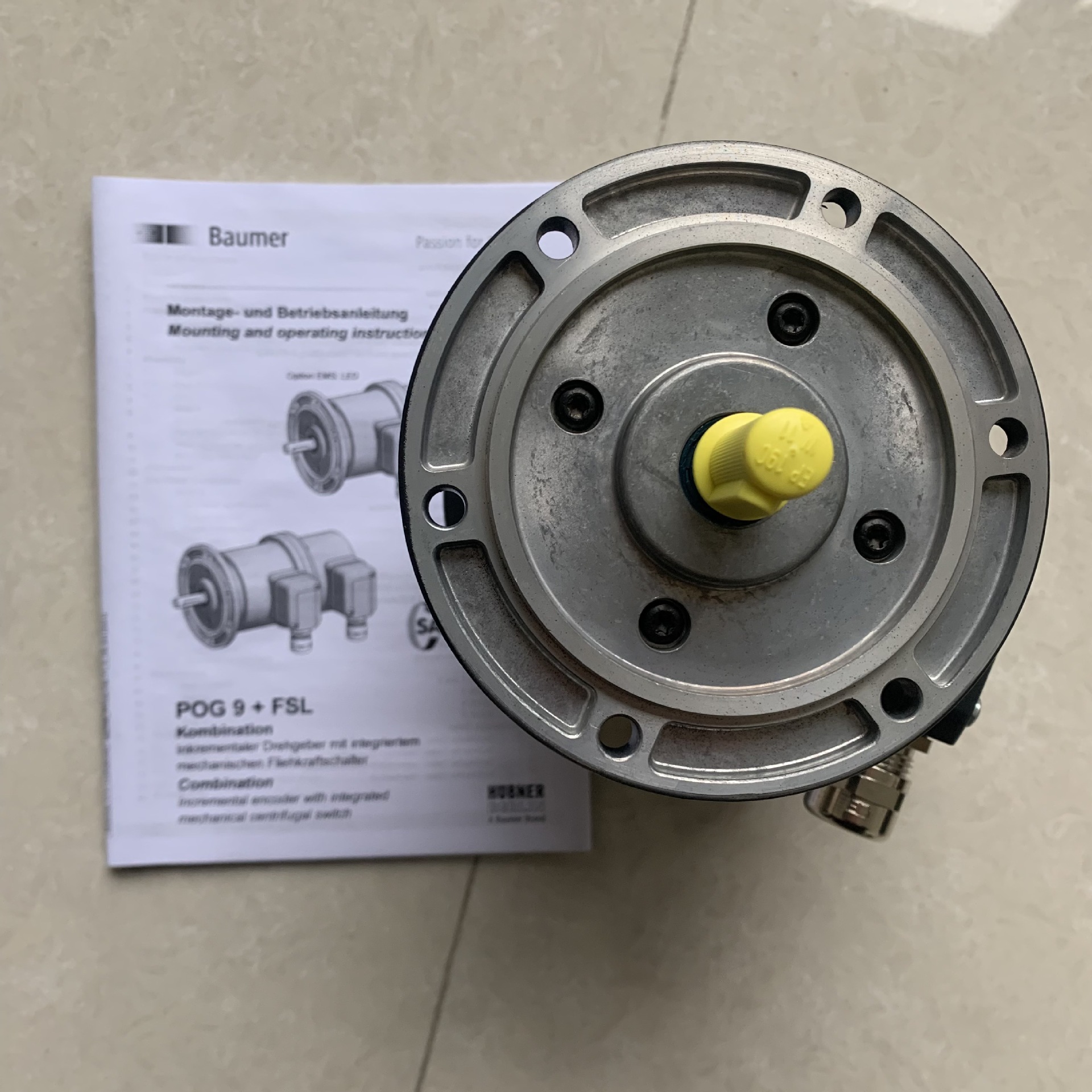 型号EIL580-TT12.5FH.02500.A-11113765堡盟工业编码器