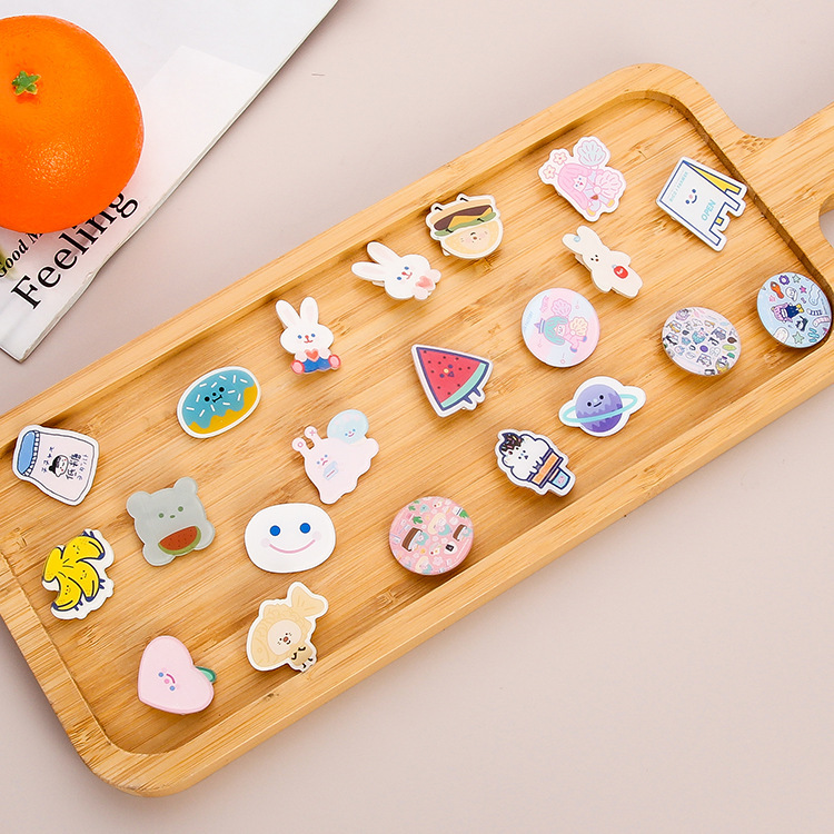 Insソフト萌えかわいいアニメアクリルブローチ子供プレゼントバッジ個性ストラップアクセサリー卸売り|undefined