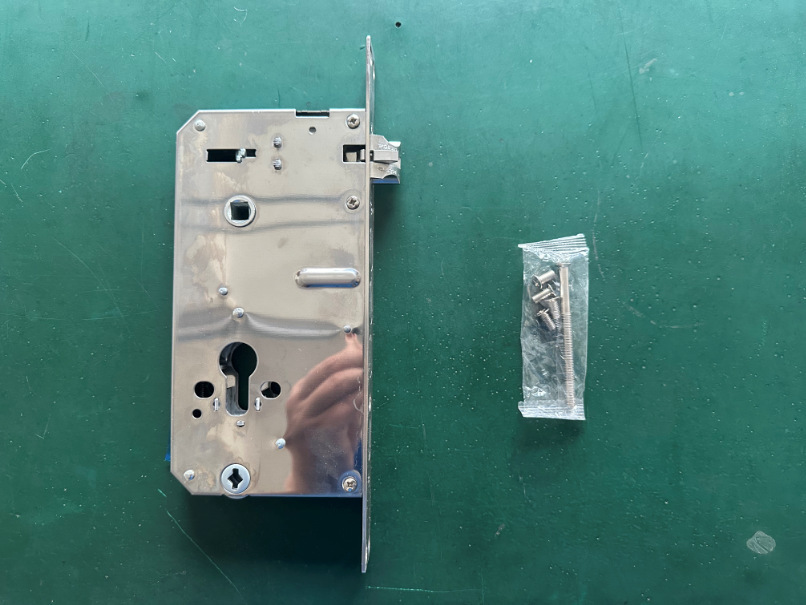 5e4dd9932c73e50243f98134471544