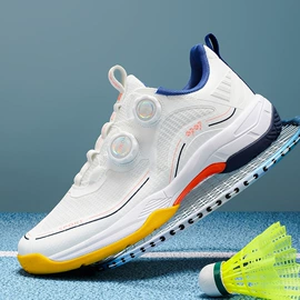 足球鞋;羽毛球鞋;登山鞋