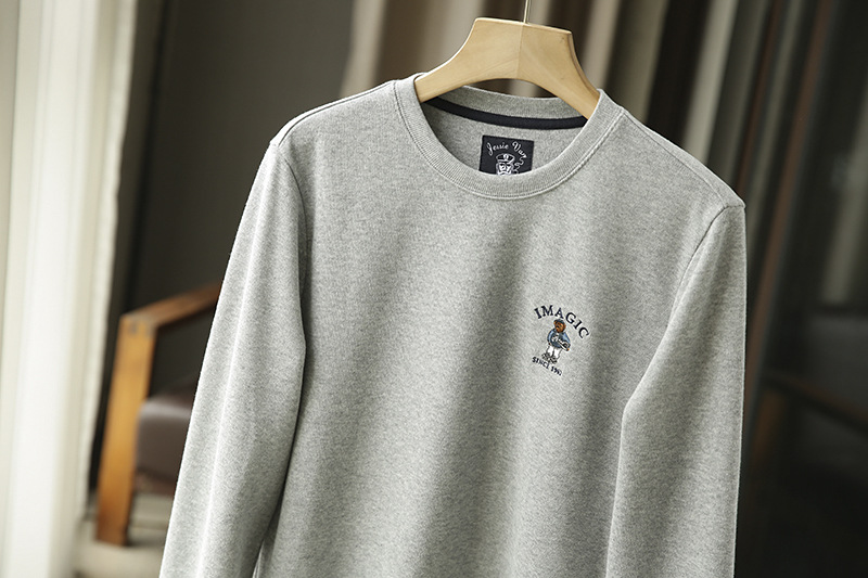 Men's Sweatshirt With Bear Embroidery Soft Knit Round Neck Top_voghion.com