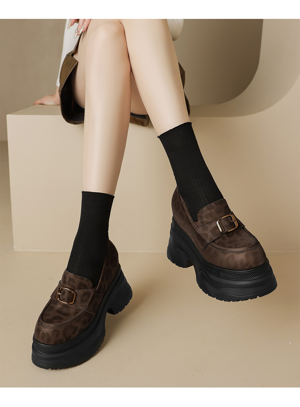 Giày loafer nữ đế xuồng họa tiết báo khóa kim loại tăng chiều cao — đen, nâu đen chi tiết 7