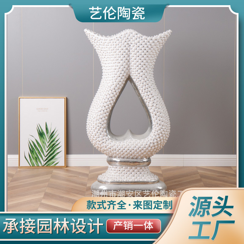 Glass decorations for living room heart shaped