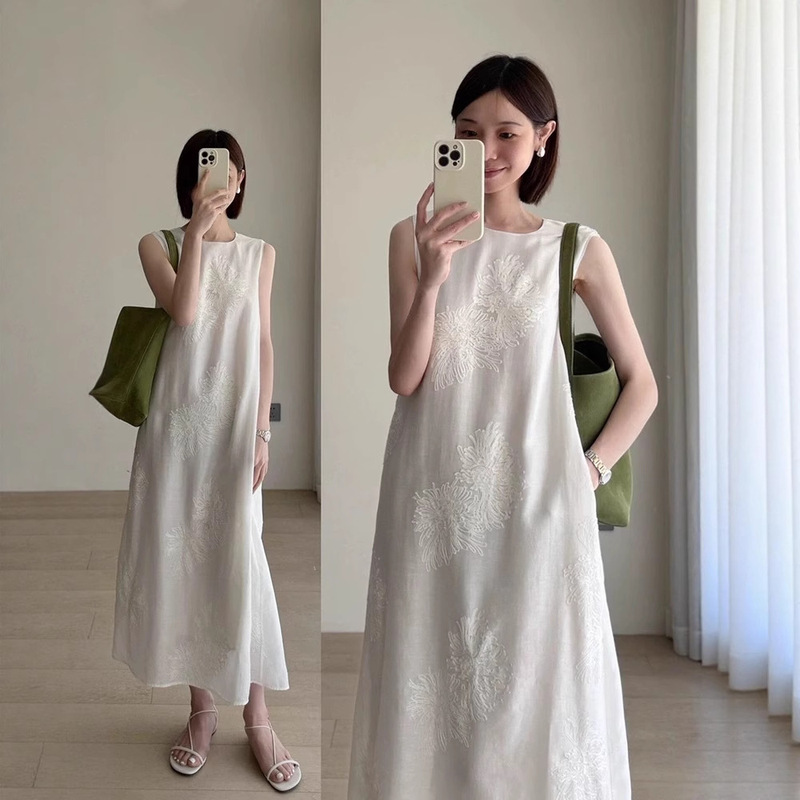 Yiy I Timeless Moments Blogger's Same Style Embroidered White Sleeveless Long Dress for Summer