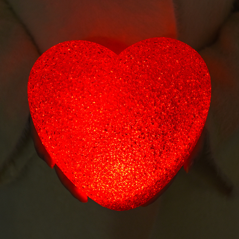 La CELEBRACIÓN DE Amor coro luz apoyos rojo en forma de corazón grano de arroz luz de la noche etapa de rendimiento apoyos al por mayor