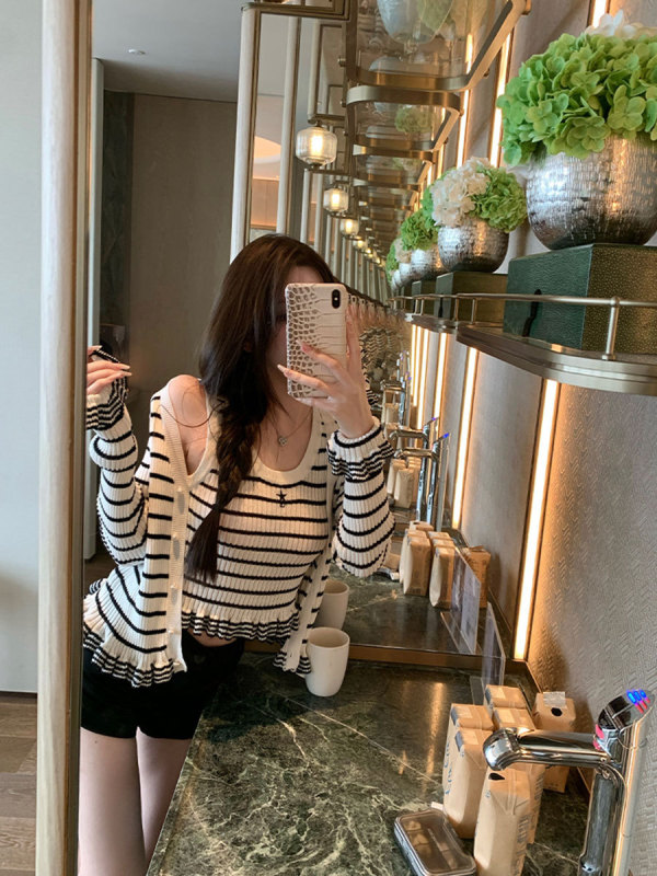 titi小姐姐【D1or私服条纹派】针织衫女秋V领开衫外套背心两件套|undefined
