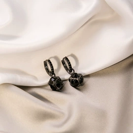 耳环;耳钉;项链