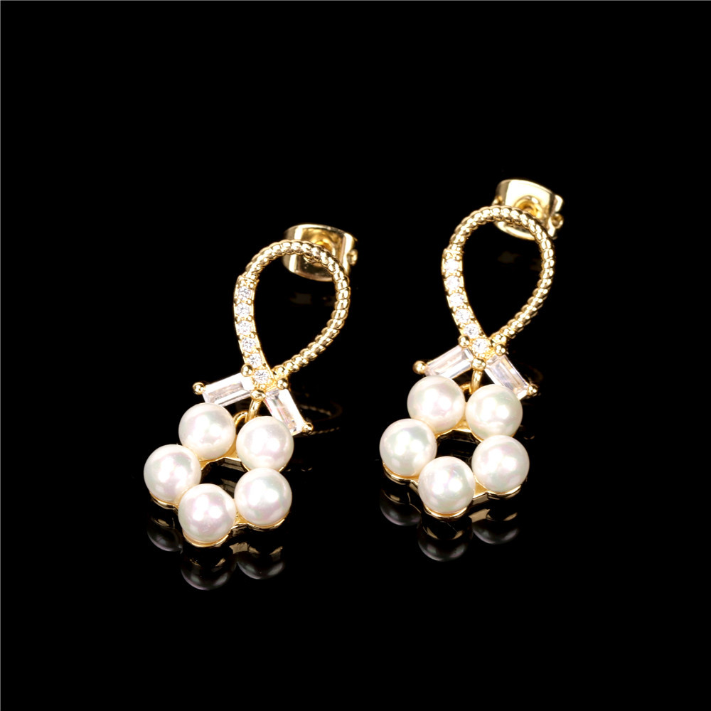 Nihaojewelry Style Coréen Croix Shell Perle Zircon Boucles D&#39;oreilles Bijoux En Gros display picture 6