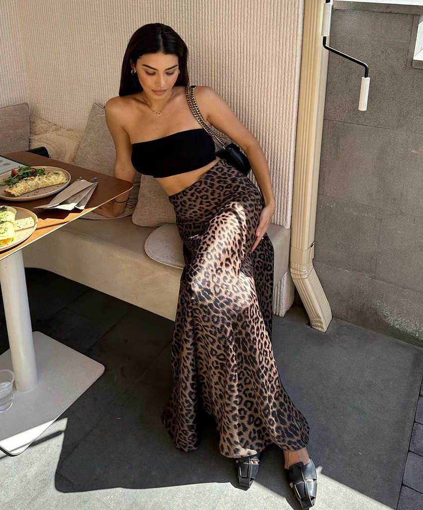 210g Weight Maxi Long Dress Dress Length Type Skirt Dresses Type Polyester Fabric Type Mid Waist Waist Line Inelastic Elasticity Holiday, Date Occasion Slim Fit Type Leopard Pattern Summer Season Women's Gender Zipper Design Streetwear Style Summer Streetwear Leopard Polyester Maxi Long Dress Skirts 12