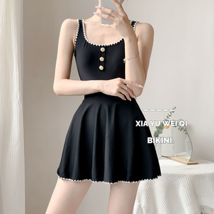 �n��ins����������ͬ���B�wӾ�b�ڶ��@�ݱ���ȹ���Ȫ�ȼ�Ӿ��Ů