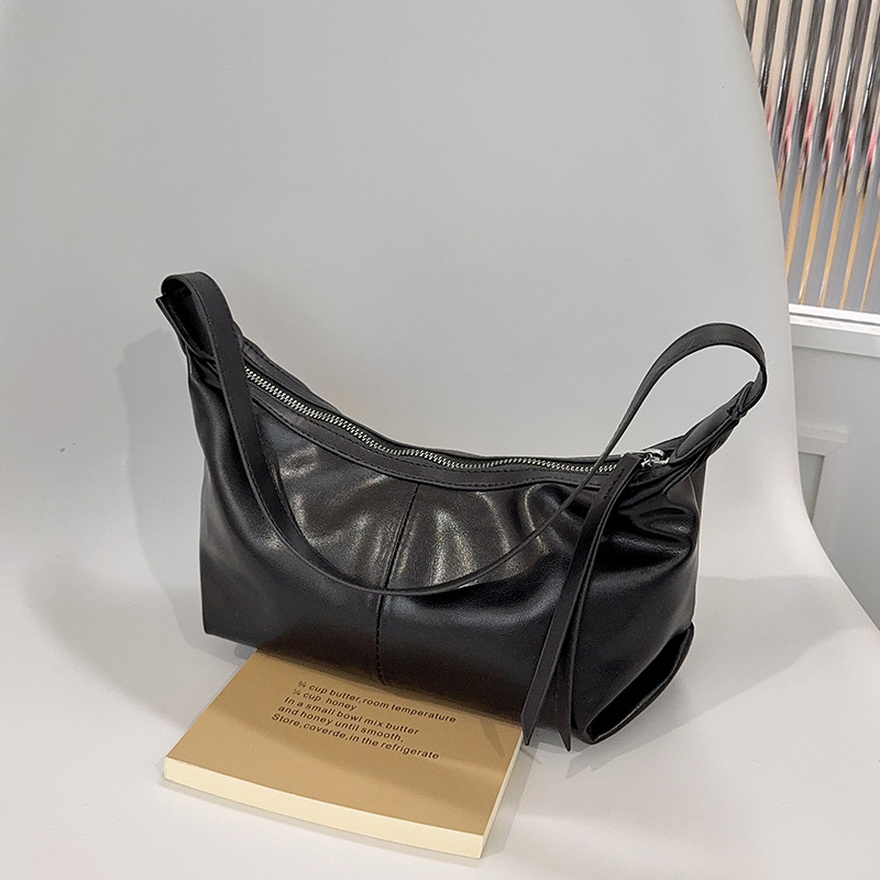 2026 New Style Simple Patchwork Dumpling Bag, Solid Color, Fashionable, Commuter-Friendly, Niche Trendy Casual Shoulder and Crossbody Women's Bag