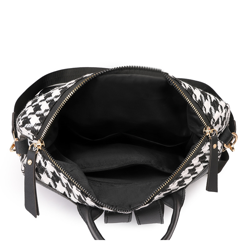 Fábrica al por mayor 2024 nueva mochila antirrobo de color de contraste para mujer mochila de viaje multiusos multifuncional de nailon simple