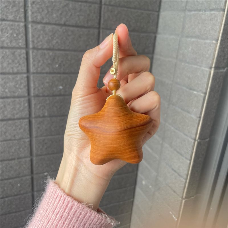 天然熟成古材シダ木彫り星かわいい小さな星ペンダントキーホルダーバッグぶら下げ星木彫り|undefined