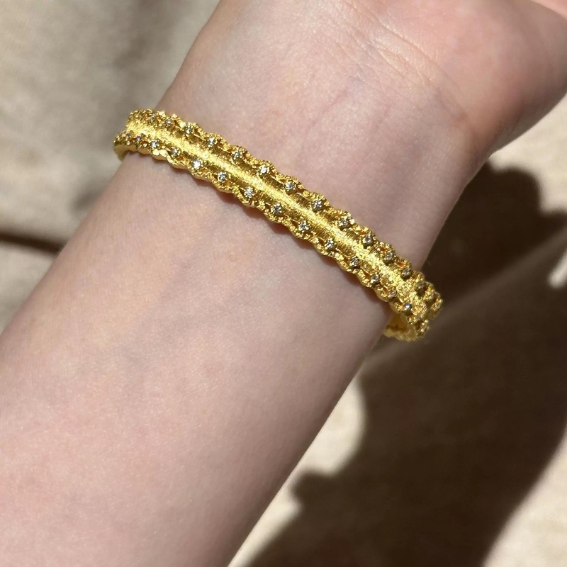 ゴールドストアと同じスタイルの中古ゴールドブラッシュスターポイントバックルブレスレット、女性用、ハイエンドブレスレット、ニッチデザインブレスレット|undefined