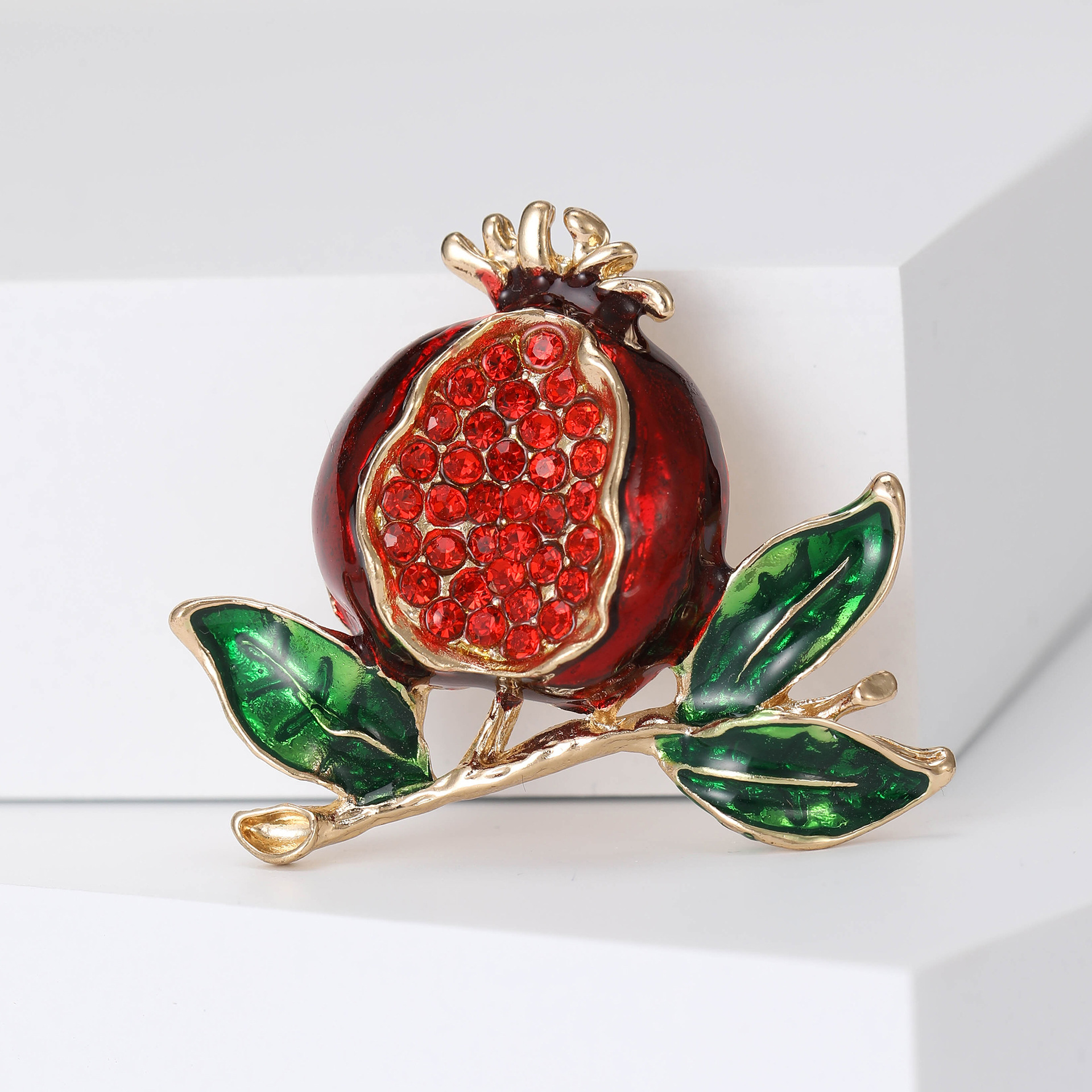 Casual Fruit Alloy Women's Brooches display picture 8