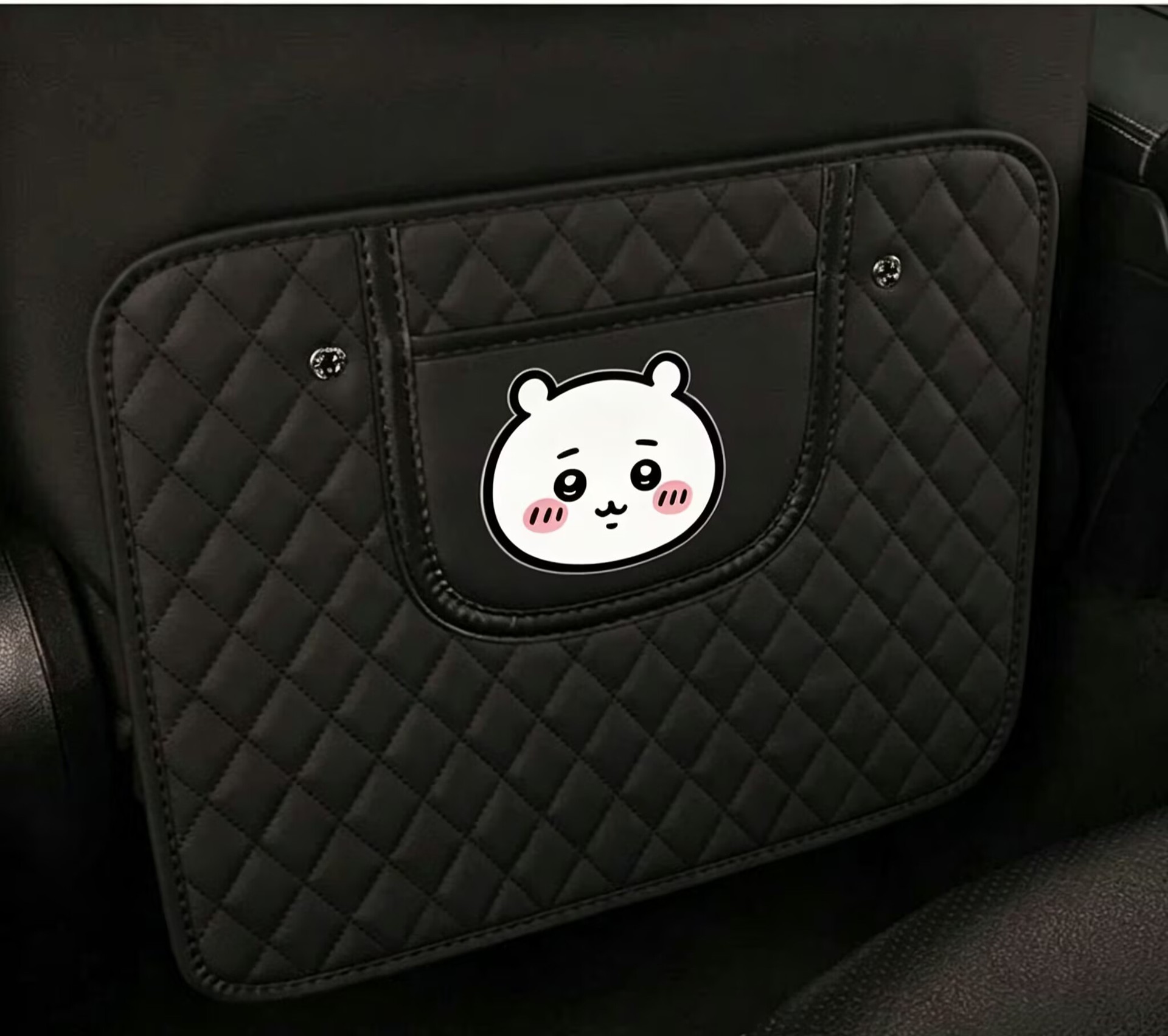 Car seat back anti-kick pad for children, rear seat anti-kick pad, Chiikawa cartoon cute Usagi seat anti-stain pad