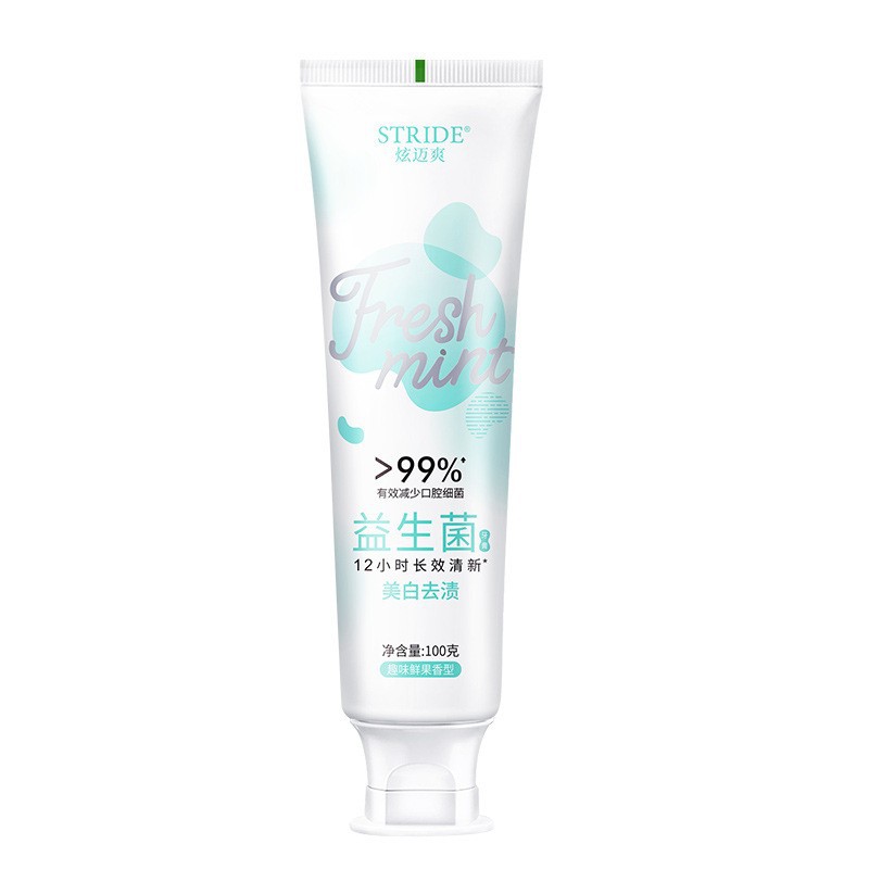 시원하고 흥미로운 신선한 과일 100g