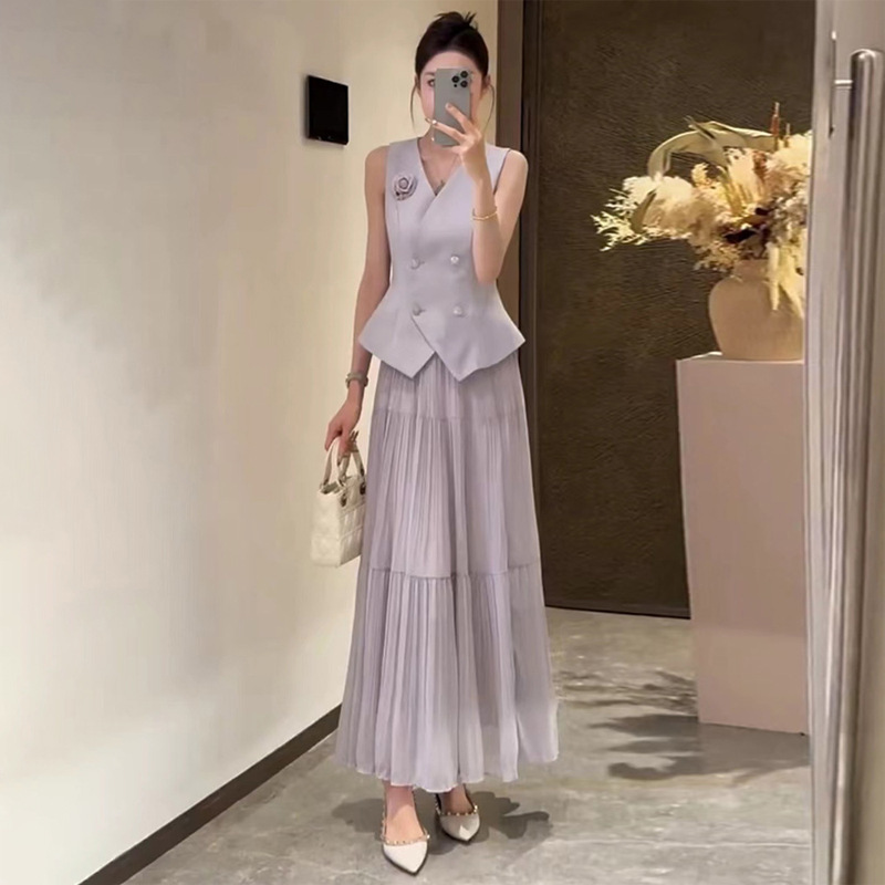 2025 New French Style Summer Suit High-Waisted Fashion Suit Skirt Vest Top Two-Piece Set