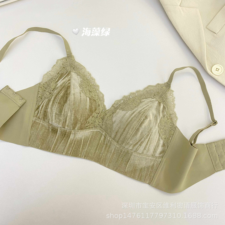 6064 otoño e invierno estilo romántico francés ropa interior de copa triangular de terciopelo de lujo ligero mujer simple y cómodo sujetador sin presión