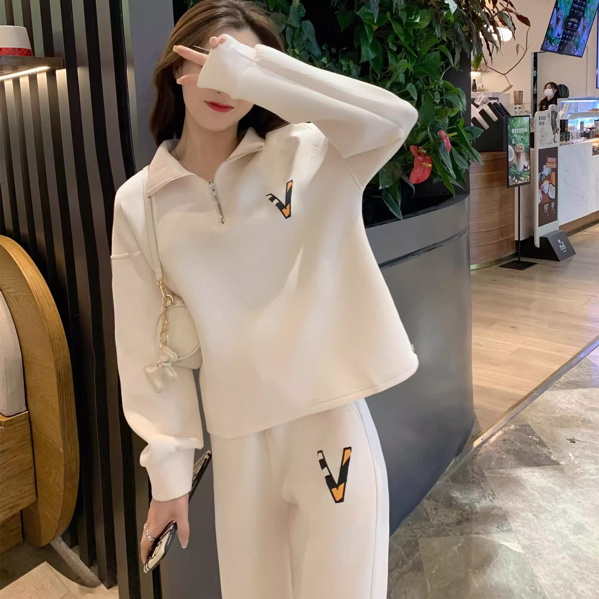 폴로 칼라 스웨트 셔츠 세트 여성의 봄과 가을 새로운 서양식 연령 감소 캐주얼 스포츠 할란 팬츠 프라이드 스트리트 투피스 세트