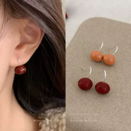 耳钉;耳环;耳圈