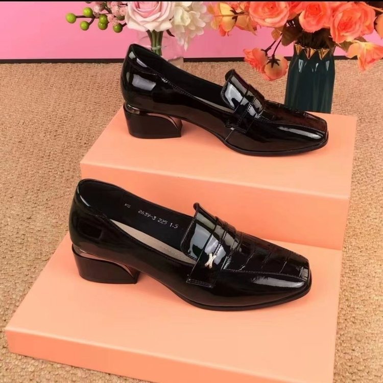 Zapatos de trabajo de cuero lacado de mujer negro suave cómodo para trabajar durante mucho tiempo de pie no se cansa zapatos de trabajo de talón alto zapatos de mujer