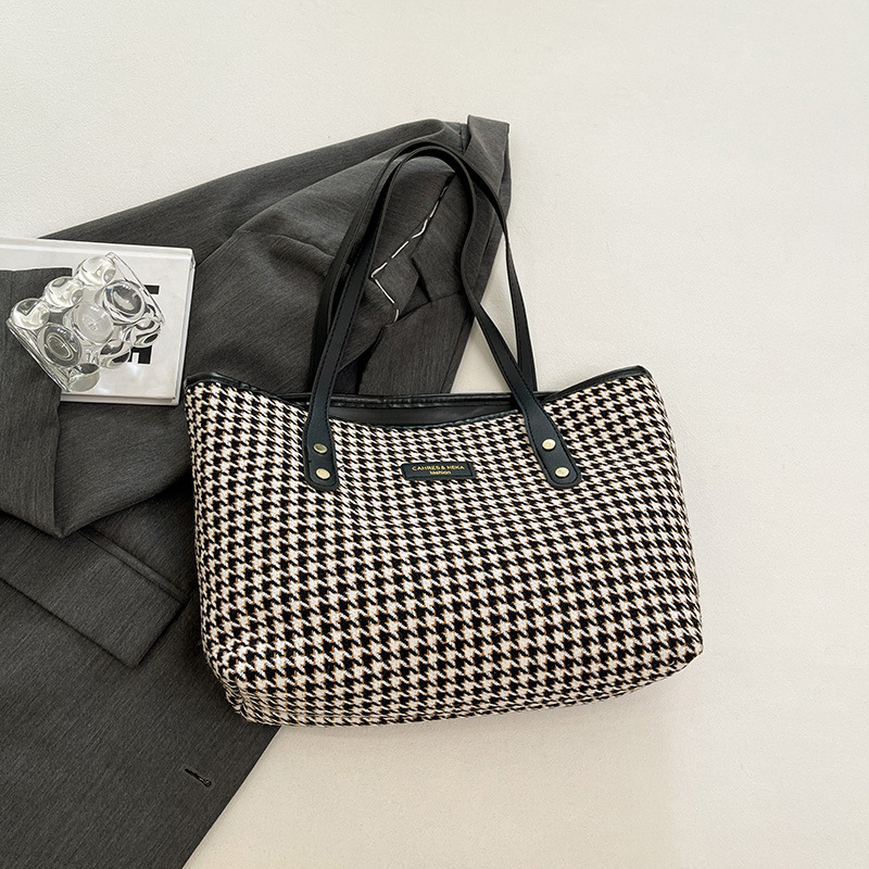 Bolsos de mujer de gran capacidad de viaje de moda 2024 nuevo estilo de otoño a cuadros tendencia casual nuevo bolso de un solo hombro