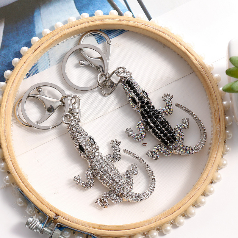 New Amazon Alloy Car Pendant European and American Diamond Lizard Small Gift Creative Keychain Metal