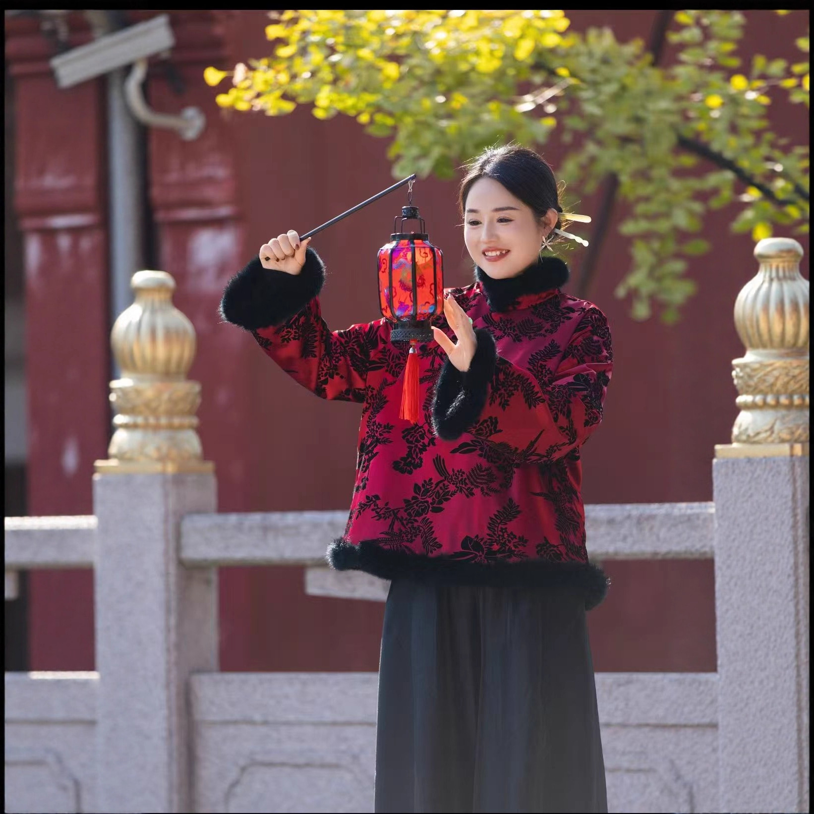 2025新款新中式国风香云纱兔毛领高贵气质棉衣女斜襟奥黛上衣外套