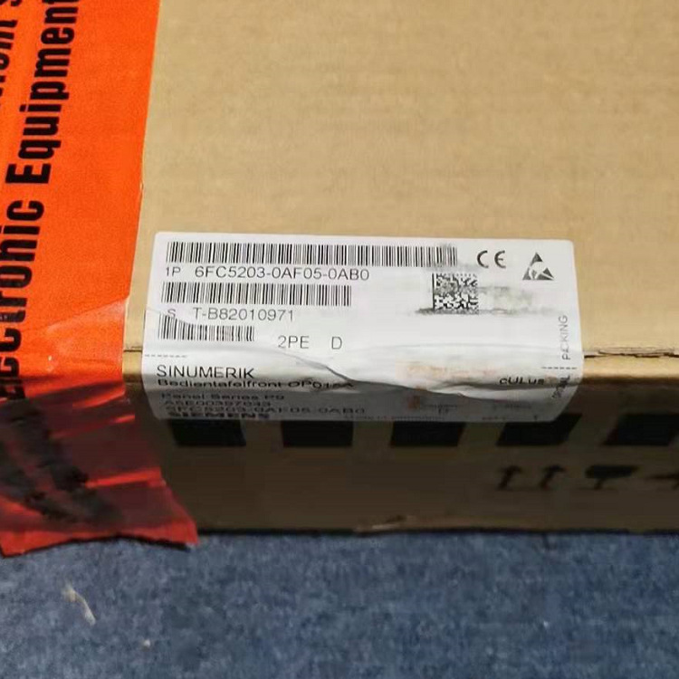 全新原装西门子OP 010 C: 10.4" TFT操作面板6FC5203-0AF01-0AA0