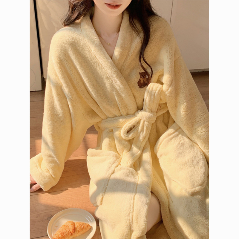 나이트 가운 여성의 2023 겨울 산호 양털 두꺼운 잠옷 여자 플란넬 기모 겨울 테더 목욕 가운 홈 옷