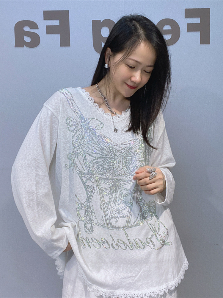 Europa y América transfronterizas ropa de mujer de cuello en V camisa de mangas largas mujeres primavera y otoño encaje empalme industria pesada taladro caliente gran camisa de base image 3