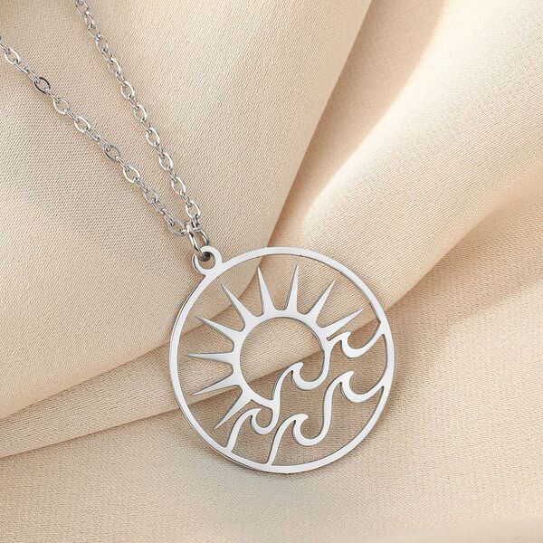 Pendant stainless steel solar-powered
