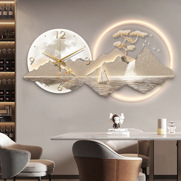 日照金山餐厅装饰画轻奢高级感大气饭厅带时钟表挂墙客厅创意挂钟