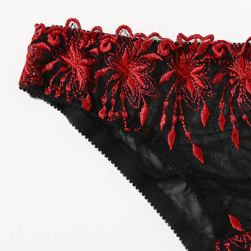 Set reggiseno intimo sexy in pizzo da donna con coppa media e raccolta sul petto piccolo_voghion.com