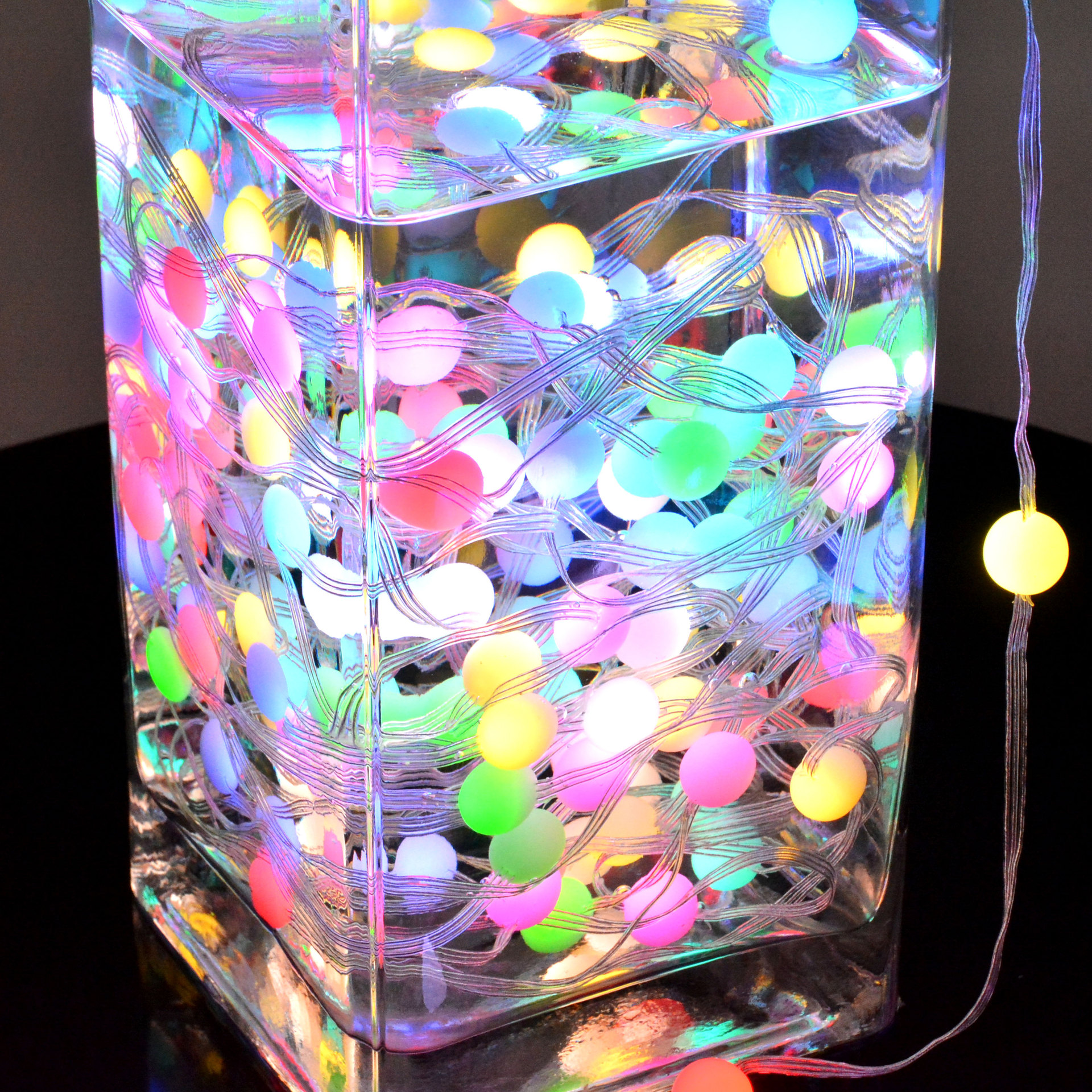 厂家直销LED智能点控灯串 APP线上多模式控制 房间书架仙女灯串